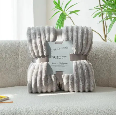 Stylish Solid Stripe Blanket